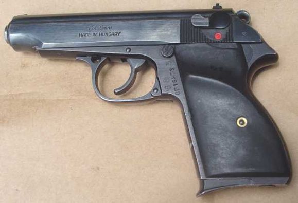 Znehodnotená pištoľ FÉG PA 63, kal.9 Makarov